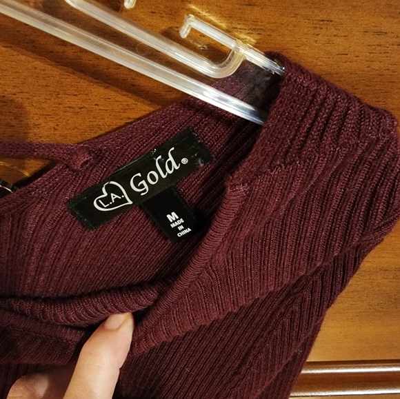 Sweater - Picture 3 of 3